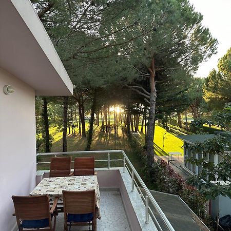 Shtepia Nen Pisha "The House Under The Pines" Villa Durres Luaran gambar